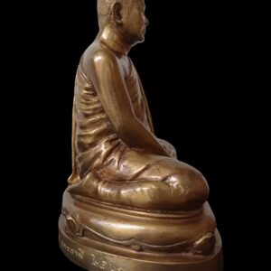 Alternative view of พระบูชารุ่นแรก ปี 2561 หลวงพ่อสมเกียรติ ชินมาโร วัดป่าถ้ำพระเทพนิมิตร จังหวัดอุดรธานี