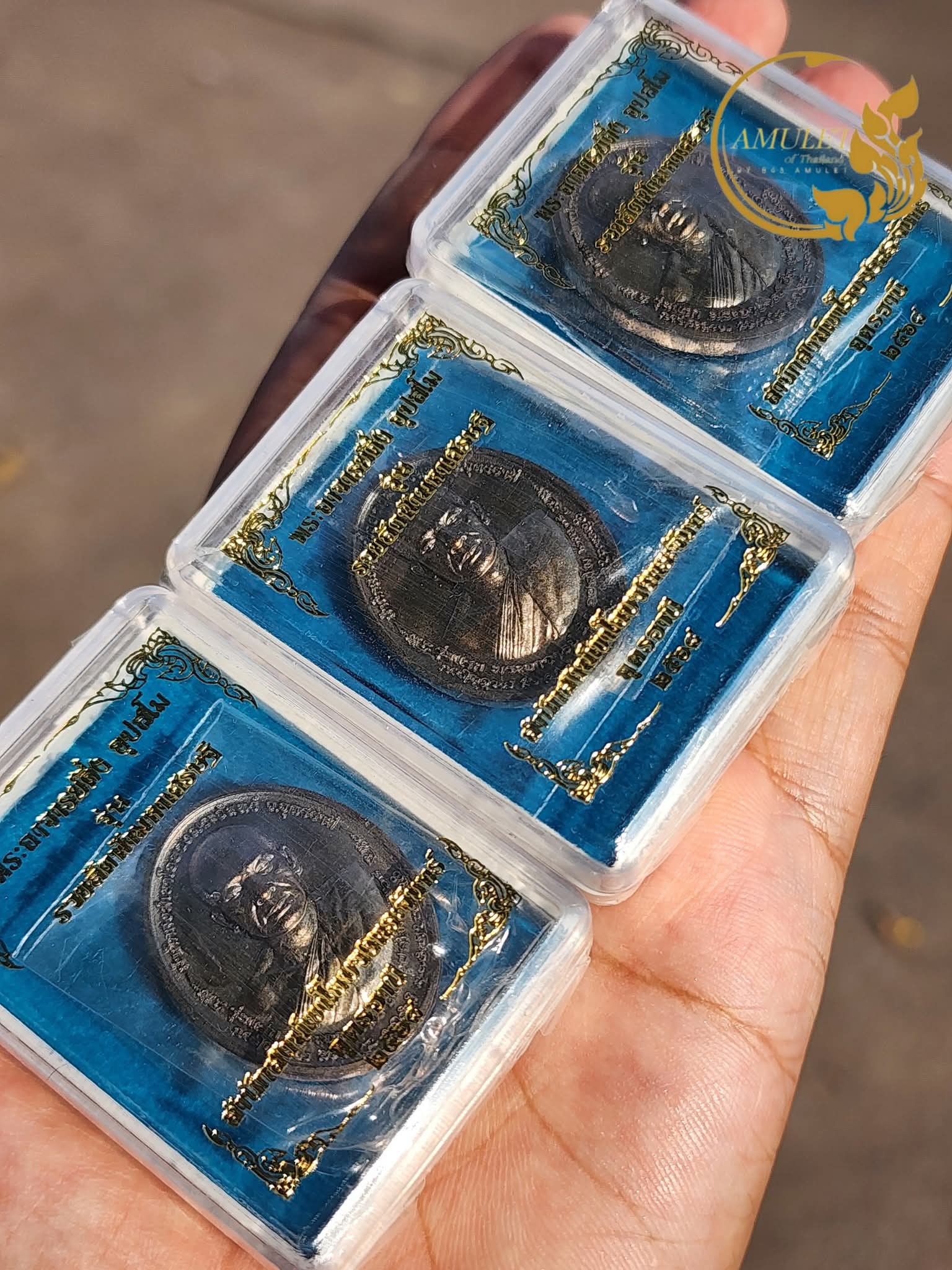 เหรียญรุ่นแรก พระอาจารย์ตึ๋ง อุปสโม สำนักสงฆ์เขาโอบวงพระจันทร์ จังหวัดอุดรธานี - Image 2