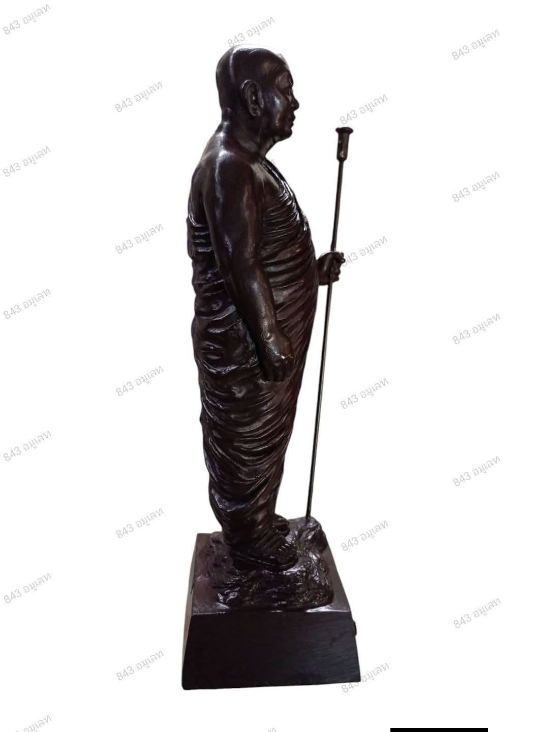 พระรูปเหมือนยืนบูชา ปี 2519 หลวงปู่ฝั้น อาจาโร วัดบวรนิเวศฯ กรุงเทพมหานคร - Image 2