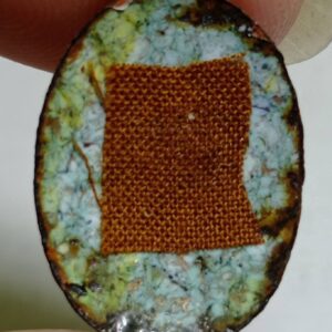 Alternative view of ล็อกเก็ต รุ่น 7 ราตรี ปี 2544 หลวงตามหาบัว ญาณสัมปันโน วัดป่าบ้านตาด จังหวัดอุดรธานี