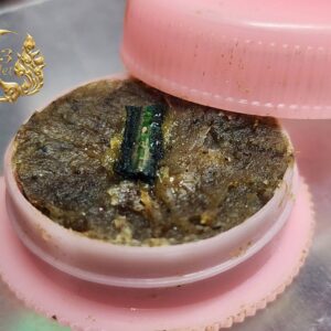 Alternative view of สีผึ้งหัวใจพุทธคุณ ปี 2566 หลวงพ่อเจริญ ฐานยุตโต วัดโนนสว่าง จังหวัดอุดรธานี