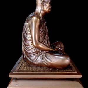 Alternative view of พระบูชารูปเหมือน รุ่น เจริญรุ่งเรือง หลวงพ่อเจริญ ฐานยุตโต วัดโนนสว่าง จังหวัดอุดรธานี