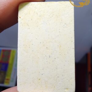 Alternative view of พระสมเด็จวัดระฆัง ปี 2523 รุ่น 108 ปี พิมพ์ใหญ่ หลังตรายาง วัดระฆังโฆสิตารามวรมหาวิหาร กรุงเทพพมหานคร